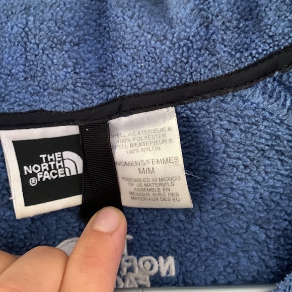 The North Face blue jacket size Medium zipper fleece - Picture 6 of 12